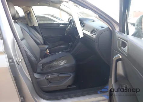 2021 Volkswagen Tiguan 2.0T Se/2.0T Se R-Line Black/2.0T Sel из США, поврежденный, VIN 3VV3B7AX8MM067946